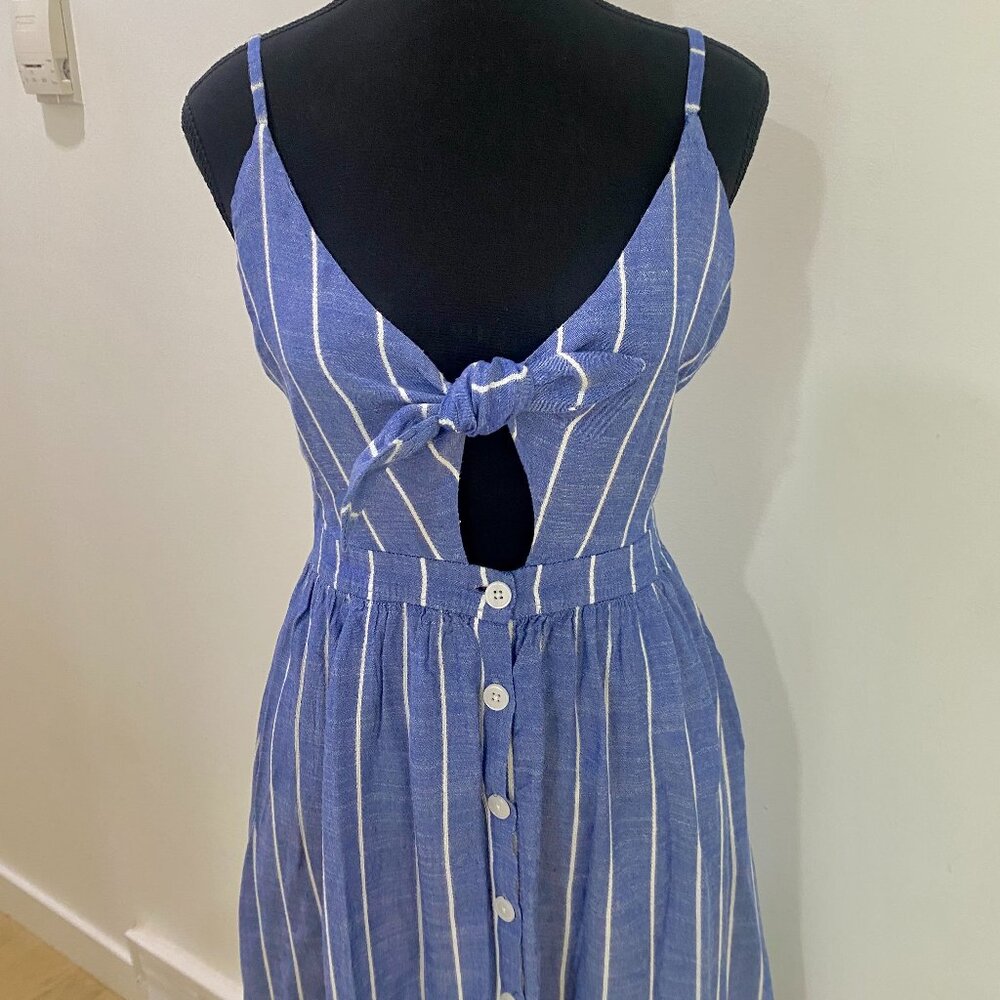 WOMEN’S TWIK BLUE & WHITE STRIPE MIDI DRESS - Picture 4 of 9